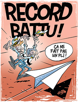 avion-en-papier-record.jpg